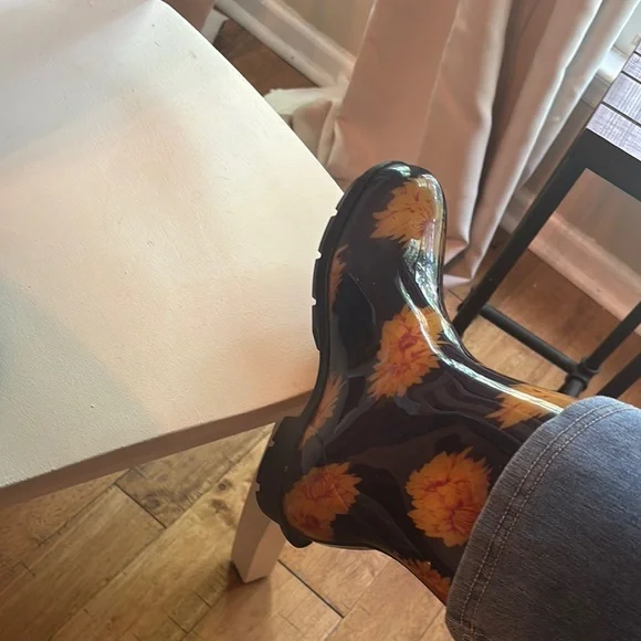 Sloggers Women's Winter & Rain Boots - Navy with Yellow Floral - Picture 6 of 7